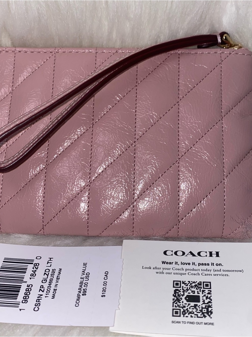 Coach leather Wristlet New - Picture 3 of 9
